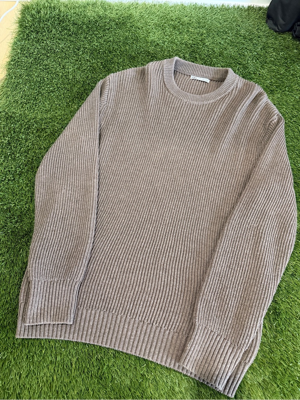 Zara Men's Brown Ribbed Crewneck Sweater